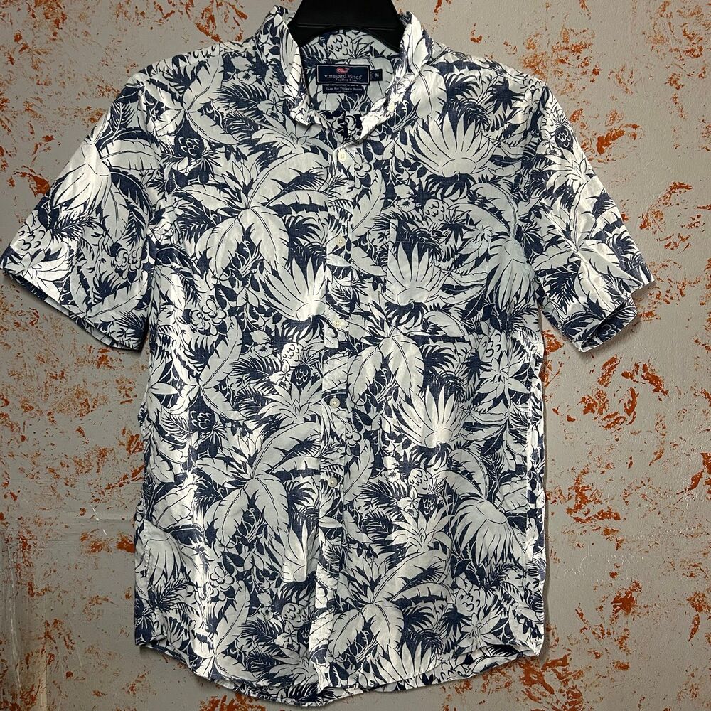 Vineyard Vines Slim Fit Tucker Shirt Men’s M Navy White Tropical Floral Hawaiian